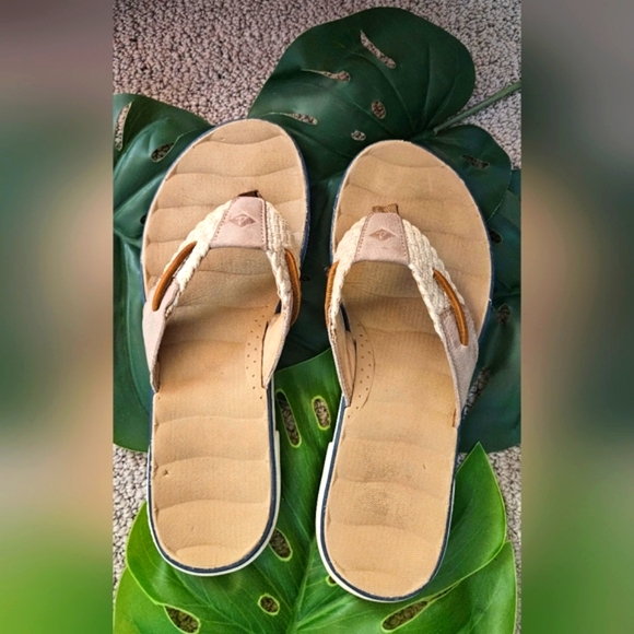 Sperry flip flops - Picture 6 of 7